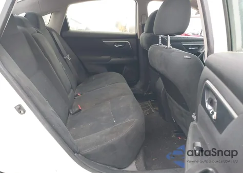 2015 Nissan Altima 2.5 S z USA, uszkodzony, nr VIN 1N4AL3AP4FC165149